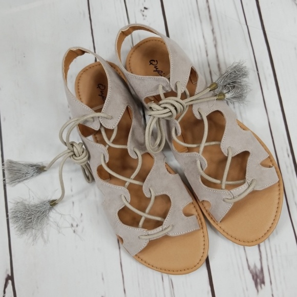 SALE ! NEW Taupe Lace Up Strappy Gladiator Sandals - Picture 2 of 4